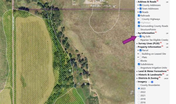 Snippet showing the online map with arrow pointing to the Ag Soil layer checkbox.